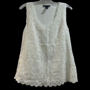 White Embroidered Lace Sleeveless Blouse Shirt Top Women’s Size Medium